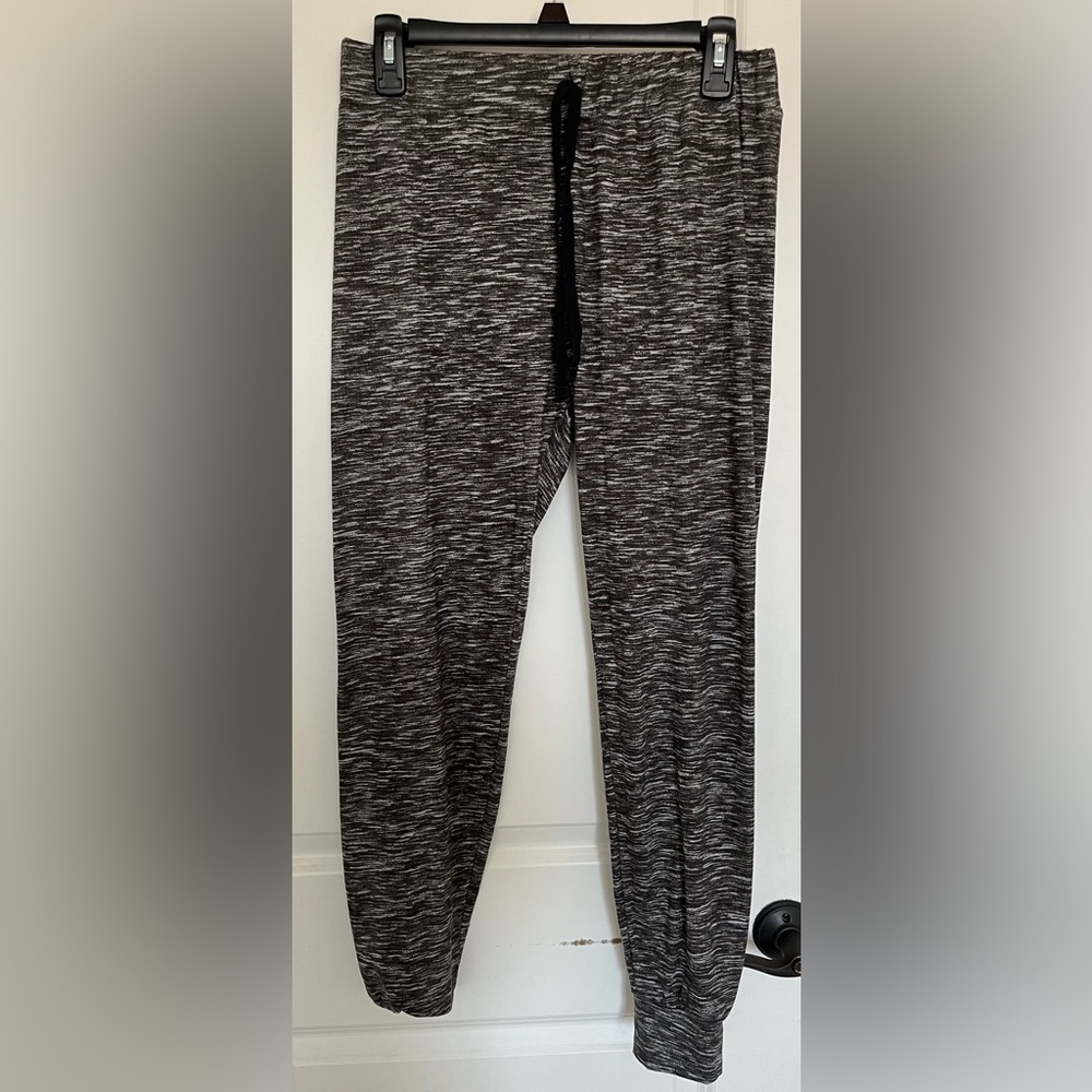 Style 5 Joggers Medium